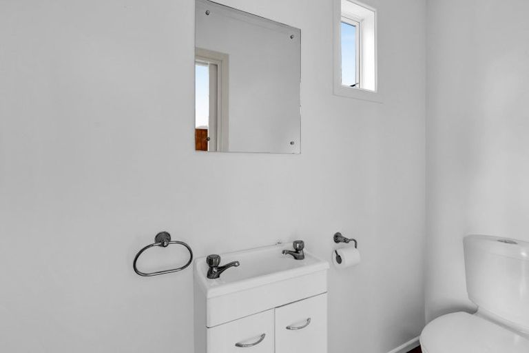 Photo of property in 3 Fernleigh Street, Ferndale, New Plymouth, 4310