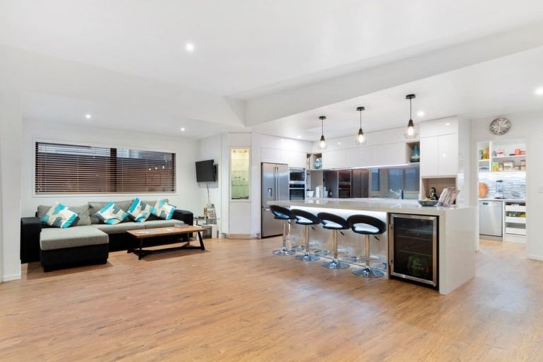 Photo of property in 33 Coast Boulevard, Papamoa Beach, Papamoa, 3118