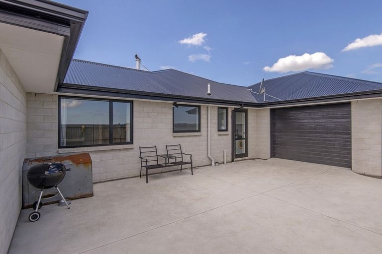 Photo of property in 6 Merino Crescent, Kirwee, 7571