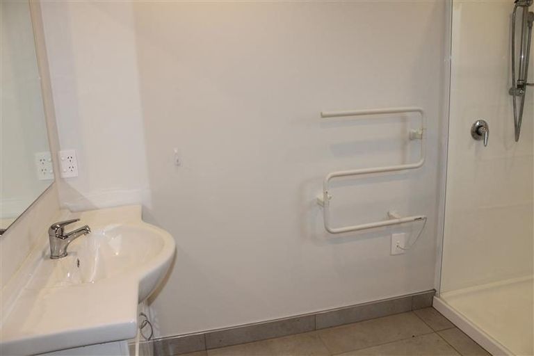 Photo of property in 68 James Foley Avenue, Pirimai, Napier, 4112