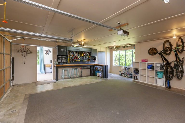 Photo of property in 105 Waterfall Road, Paraparaumu, 5032