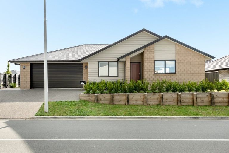 Photo of property in 28 Taffe Crescent, Pyes Pa, Tauranga, 3112