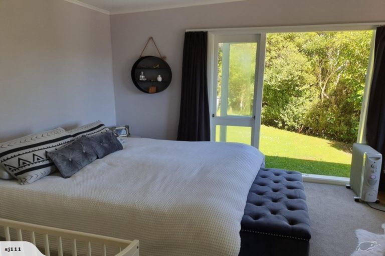 Photo of property in 4 Cardrona Way, Karori, Wellington, 6012