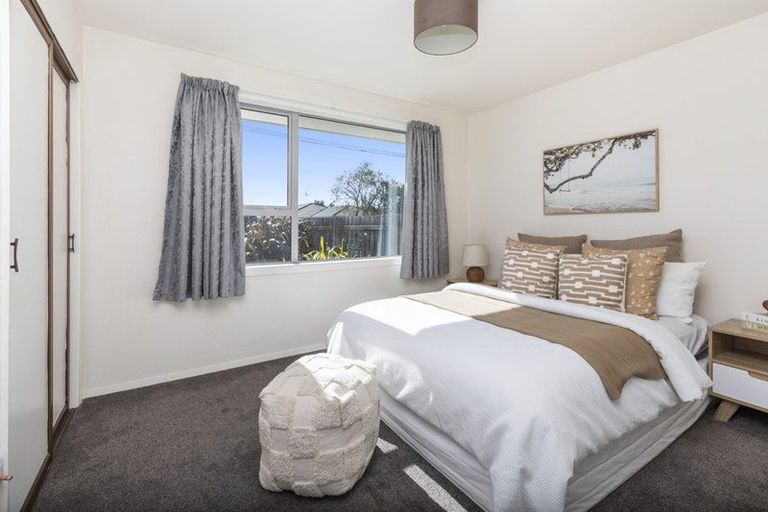 Photo of property in 1/24 Thompsons Road, Belfast, Christchurch, 8051