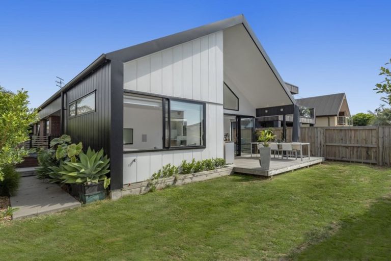 Photo of property in 43 Kulim Avenue, Otumoetai, Tauranga, 3110
