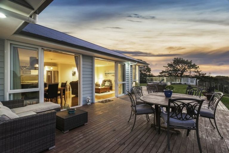 Photo of property in 39 Windmill Glen Road, Dairy Flat, Albany, 0794