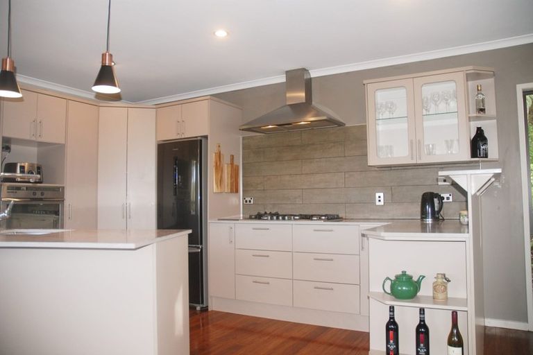 Photo of property in 45 Jonkers Road, Waitakere, Henderson, 0782