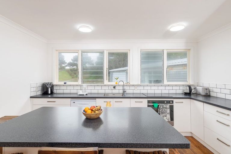 Photo of property in 90a Corinna Street, Waitangirua, Porirua, 5024