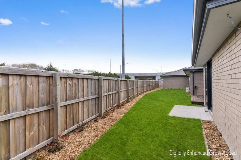 Photo of property in 5 Atap Place, Northwood, Christchurch, 8051