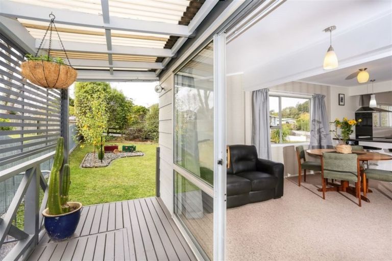 Photo of property in 11 Parvin Place, Pukekohe, 2120