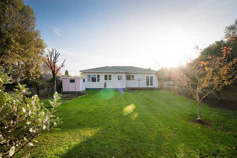 Photo of property in 6 Swansea Street, Hokowhitu, Palmerston North, 4410