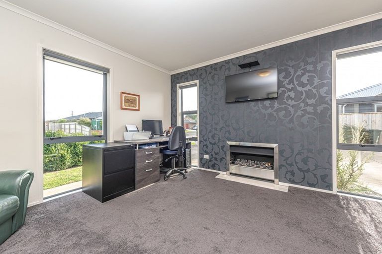 Photo of property in 12 Buckingham Place, Springvale, Whanganui, 4501
