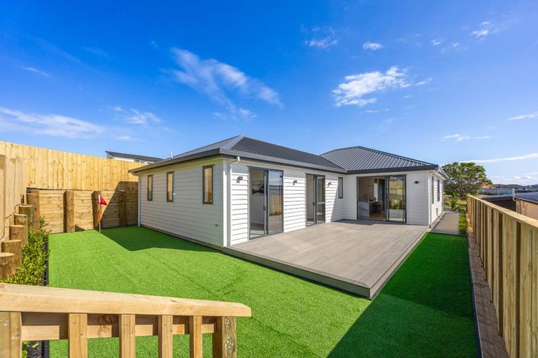 Photo of property in 63 Ta Moko Drive, Gulf Harbour, 0930