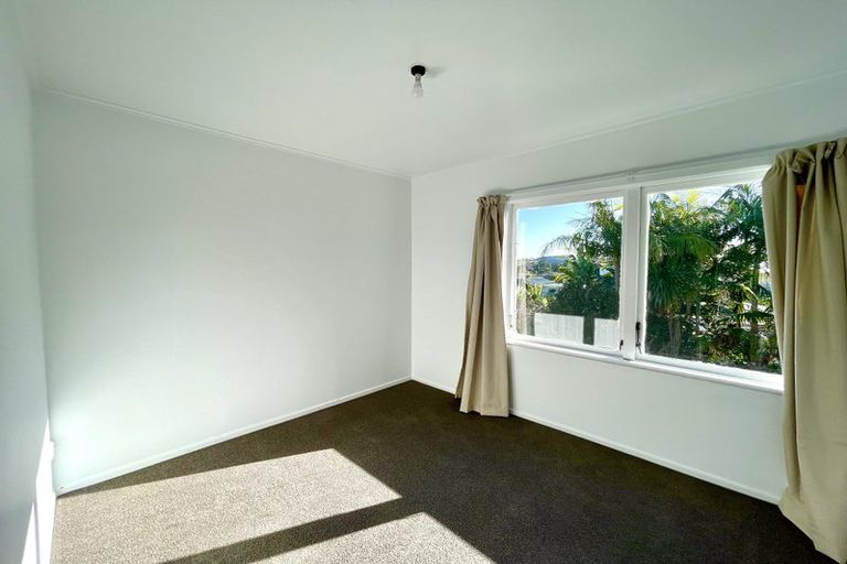 Photo of property in 47 School Road, Te Atatu South, Auckland, 0610