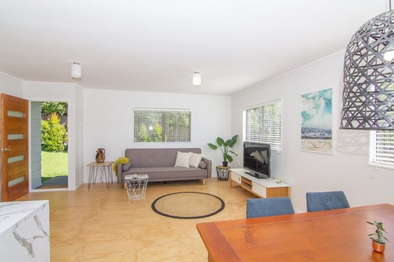 Photo of property in 23b Rautawhiri Road, Helensville, 0800