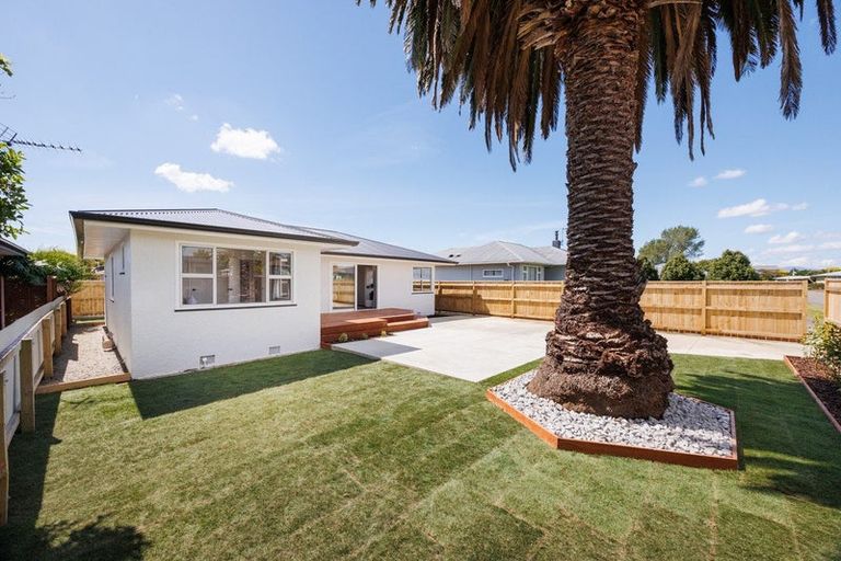 Photo of property in 5 Belvedere Crescent, Takaro, Palmerston North, 4412