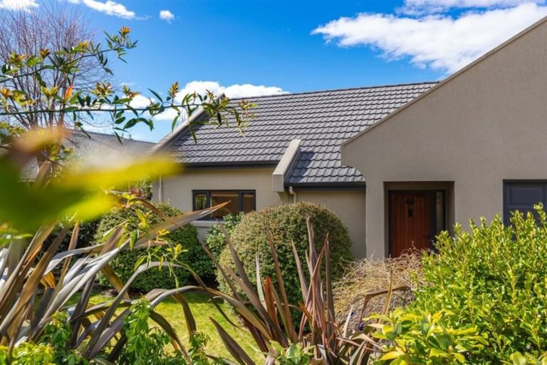 Photo of property in 90 Meadowstone Drive, Wanaka, 9305