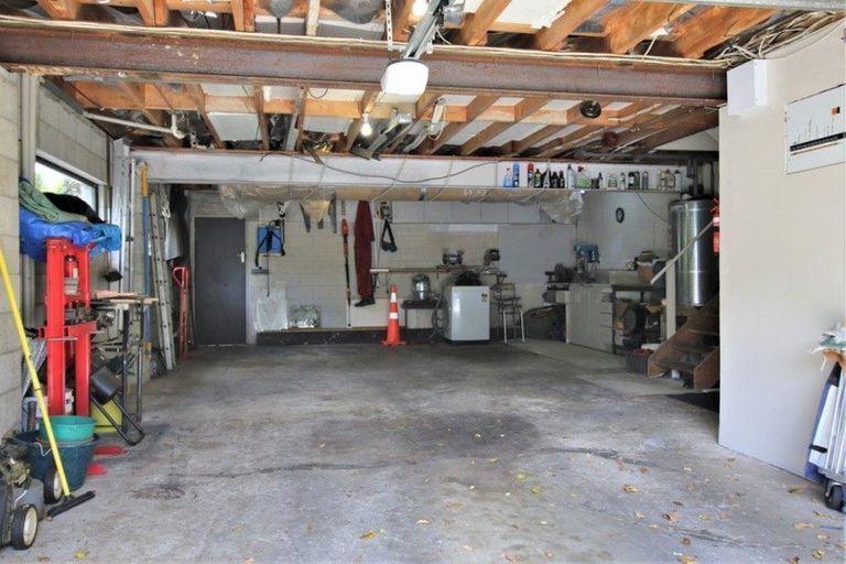 Photo of property in 103 Glenross Street, Glenross, Dunedin, 9011