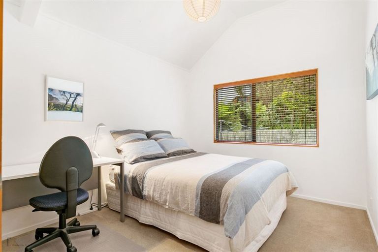 Photo of property in 24 Rimu Road, Oratia, Auckland, 0604