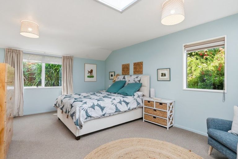 Photo of property in 69 Greenacres Street, Macandrew Bay, Dunedin, 9014