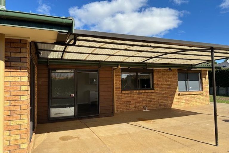 Photo of property in 5 Peretao Rise, The Gardens, Auckland, 2105