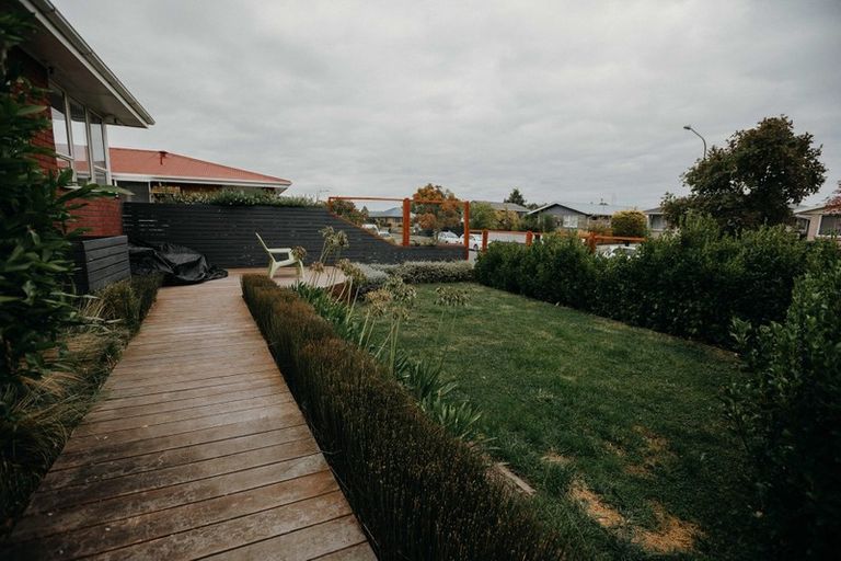 Photo of property in 92 Roberta Drive, Somerfield, Christchurch, 8024