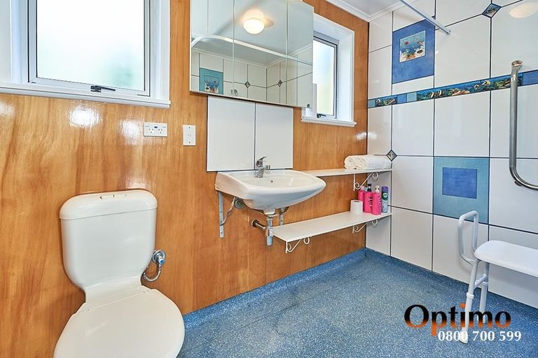 Photo of property in 16 Dalzien Place, Feilding, 4702