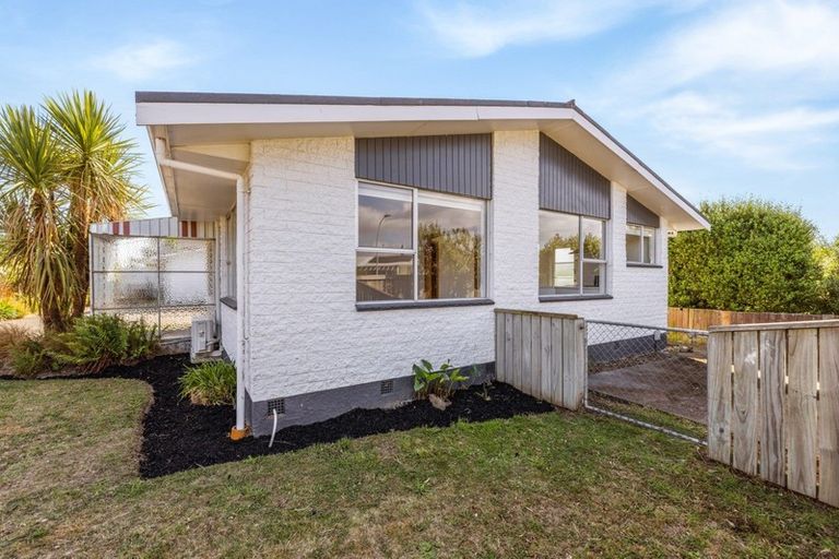 Photo of property in 1/4 Nanette Street, Upper Riccarton, Christchurch, 8041