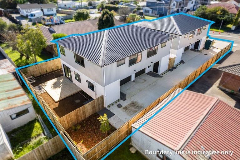 Photo of property in 52a Border Road, Henderson, Auckland, 0612