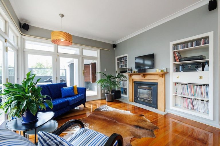 Photo of property in 110 Te Awe Awe Street, Hokowhitu, Palmerston North, 4410