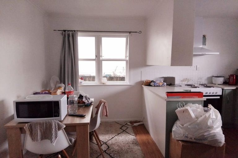 Photo of property in 16 Thompson Terrace, Manurewa, Auckland, 2102