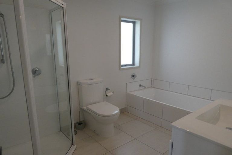 Photo of property in 76 Makara Road, Karori, Wellington, 6012