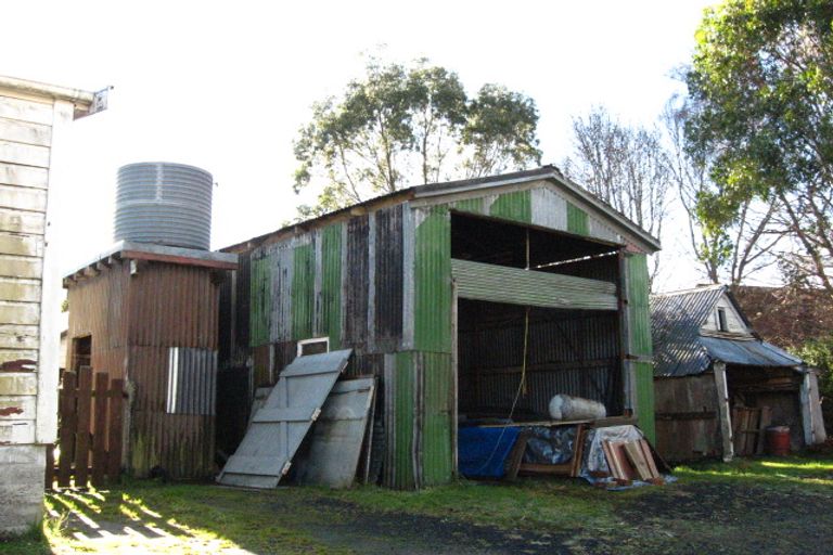 Photo of property in 16 Killarney Street, Waitati, 9085