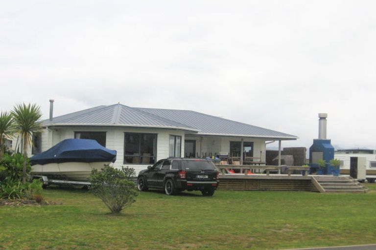 Photo of property in 129 Sands Crescent, Matarangi, Whitianga, 3592