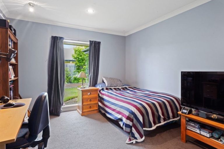 Photo of property in 5 Ascot Place, Rangiora, 7400