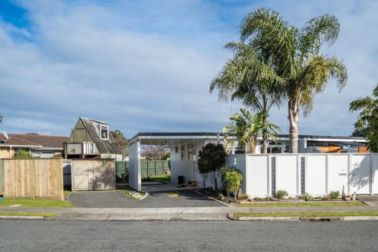 Photo of property in 1/4 Tahara Crescent, Mount Maunganui, 3116