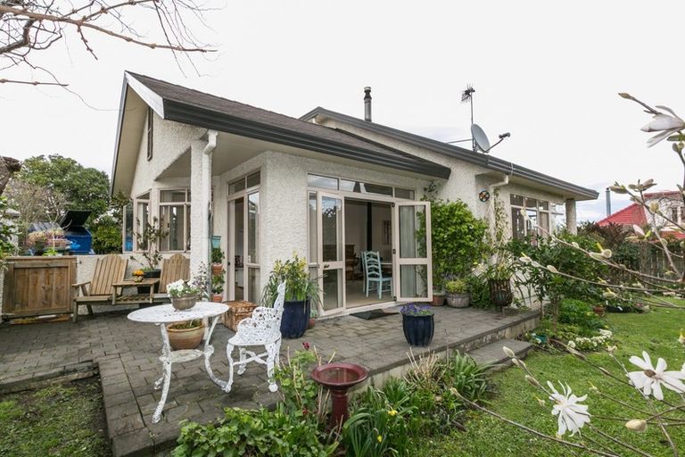 Photo of property in 2/6 Scannell Street, Havelock North, 4130