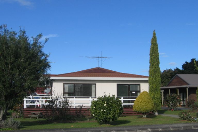 Photo of property in 16 Cobham Court, Kerikeri, 0230