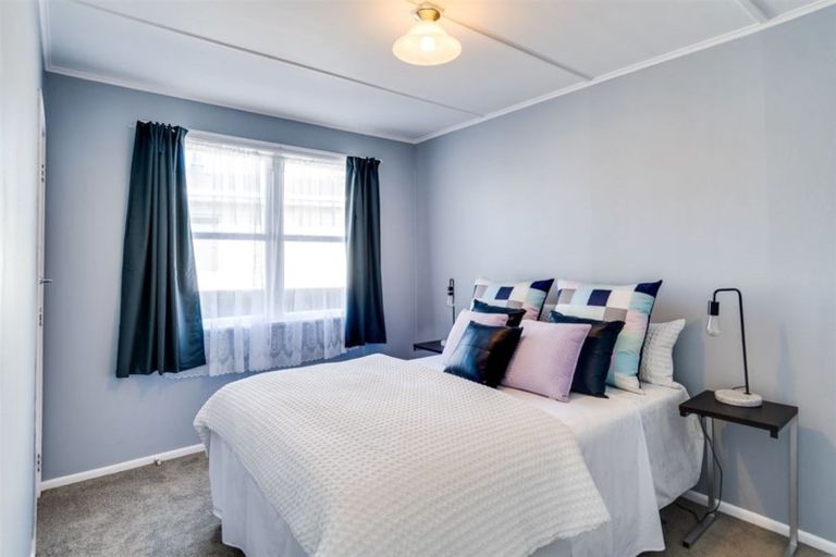 Photo of property in 1 James Foley Avenue, Pirimai, Napier, 4112