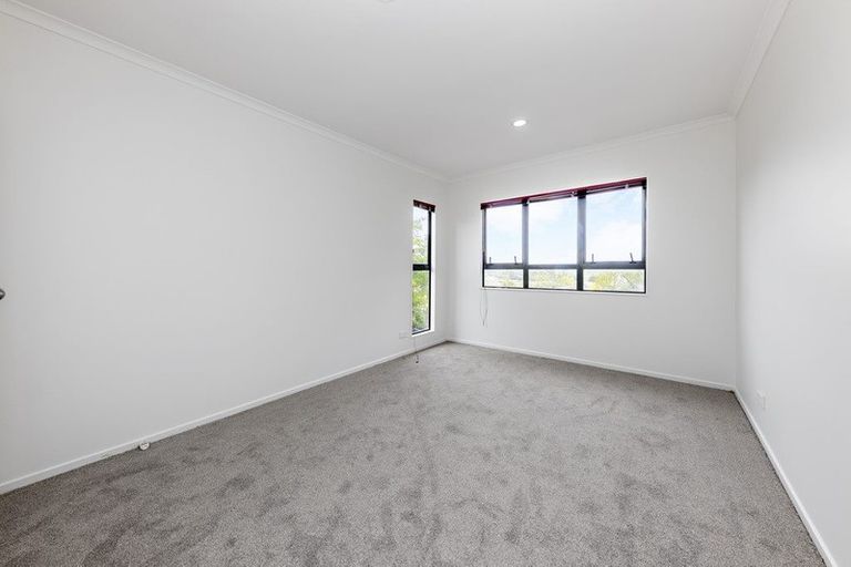 Photo of property in 238 Alfriston Road, Alfriston, Auckland, 2105