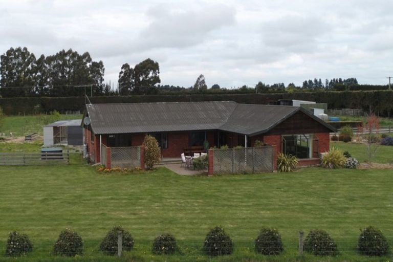Photo of property in 18 Thews Road, Tinwald, Ashburton, 7778