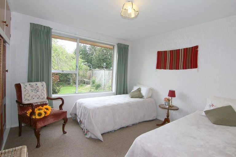 Photo of property in 28 Claridges Road, Casebrook, Christchurch, 8051