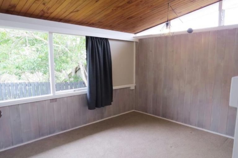 Photo of property in 1 Fernleigh Street, Ferndale, New Plymouth, 4310