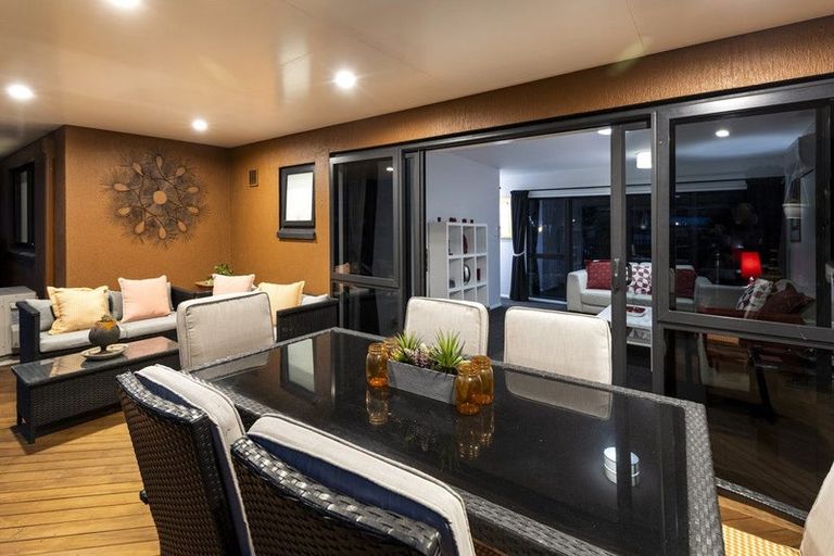 Photo of property in 15 Beach Road, Waikawa, Picton, 7220