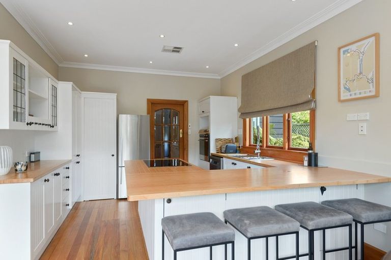 Photo of property in 4 Claxton Place, Saint Martins, Christchurch, 8022