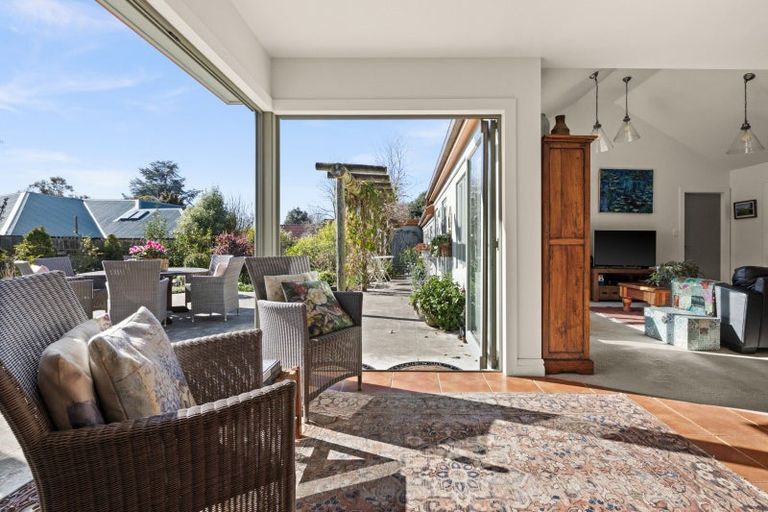 Photo of property in 65 Lucknow Road, Havelock North, 4130