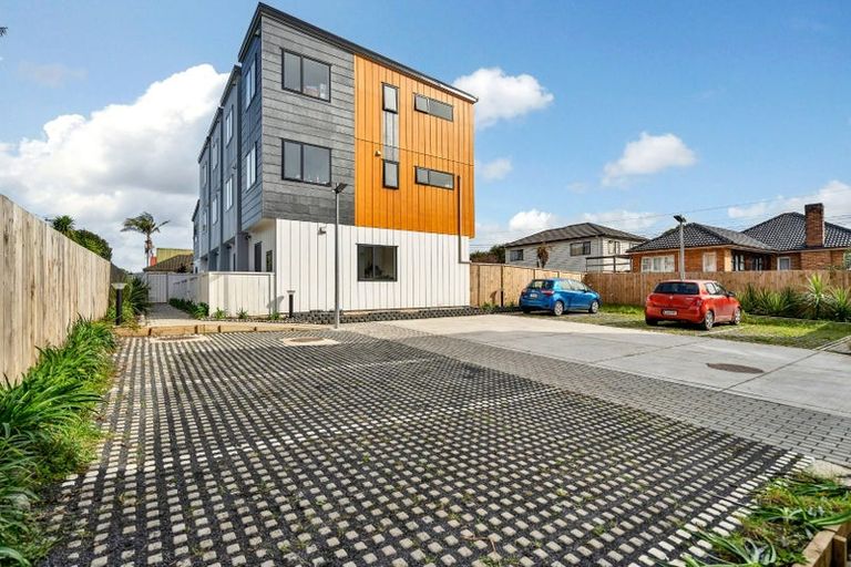 Photo of property in 8/54 Swanson Road, Henderson, Auckland, 0610