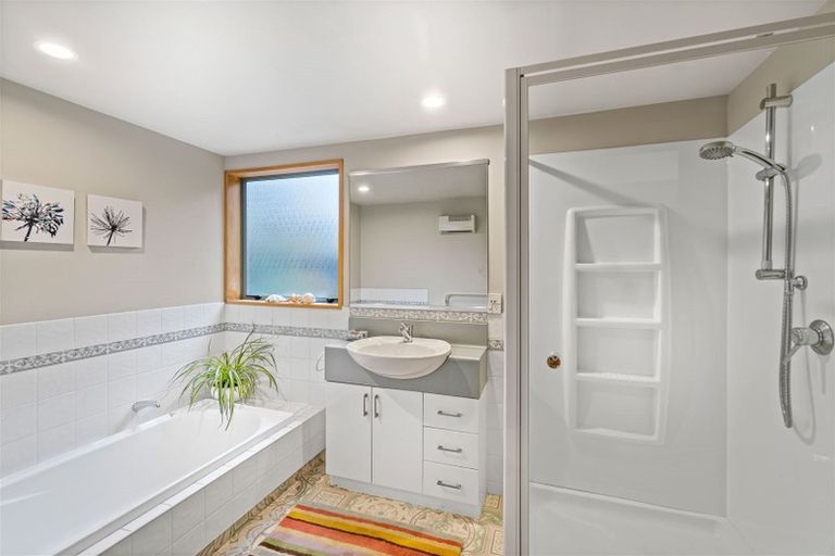 Photo of property in 53b Garreg Road, Bryndwr, Christchurch, 8052