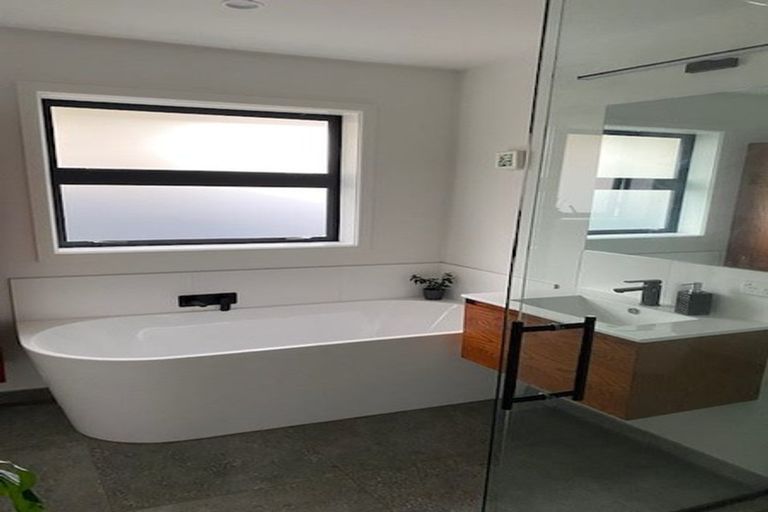 Photo of property in 179 Fendalton Road, Fendalton, Christchurch, 8052