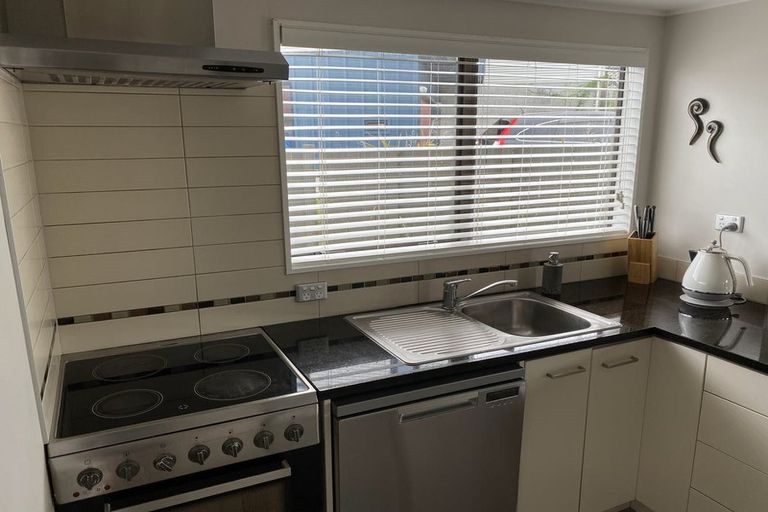 Photo of property in 89 Queens Road, Waikanae Beach, Waikanae, 5036